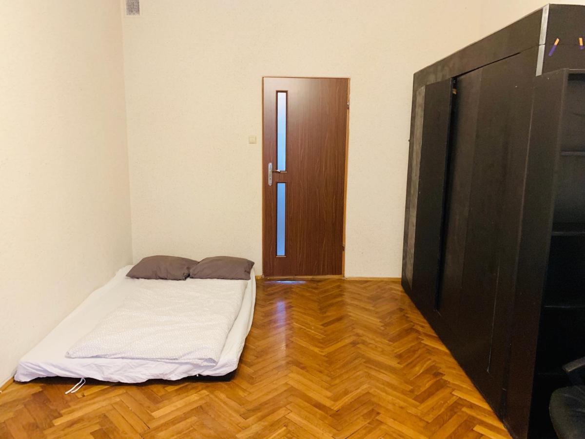 Spacious Apartment Краков Экстерьер фото