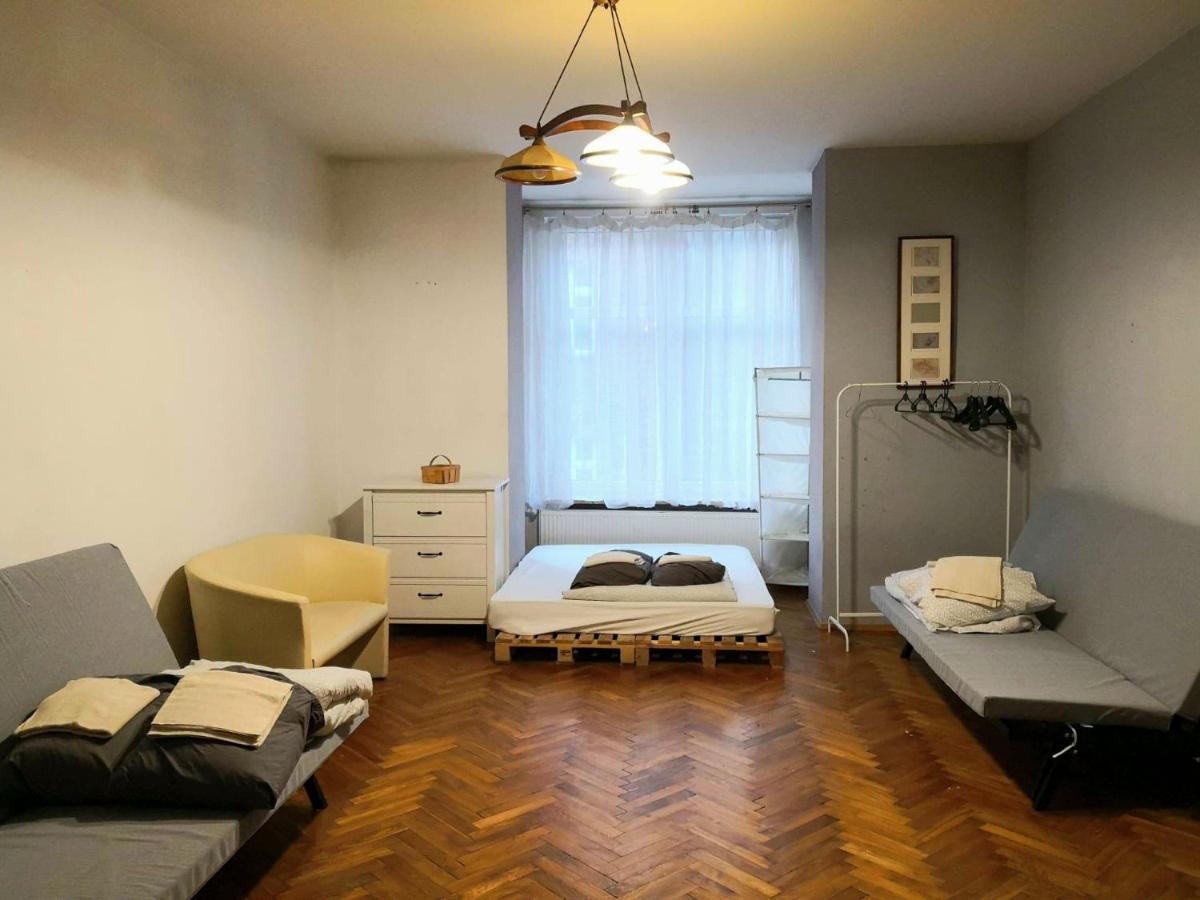 Spacious Apartment Краков Экстерьер фото